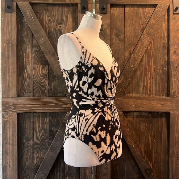 NWT GOTTEX MISS BUTTERFLY SURPLICE ONE PIECE SWIMSUIT - Picture 5 of 15